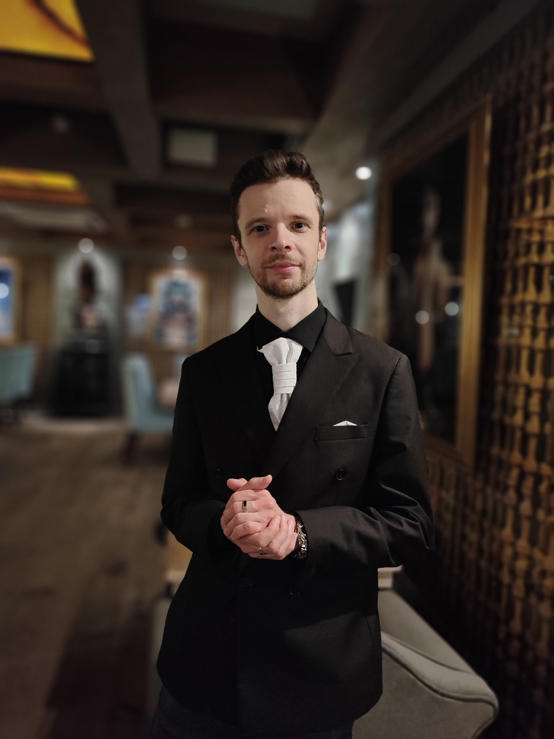 Алексей — эксперт по внедрению ИИ в бизнес, разработчик ПО, AlexCreative.ru